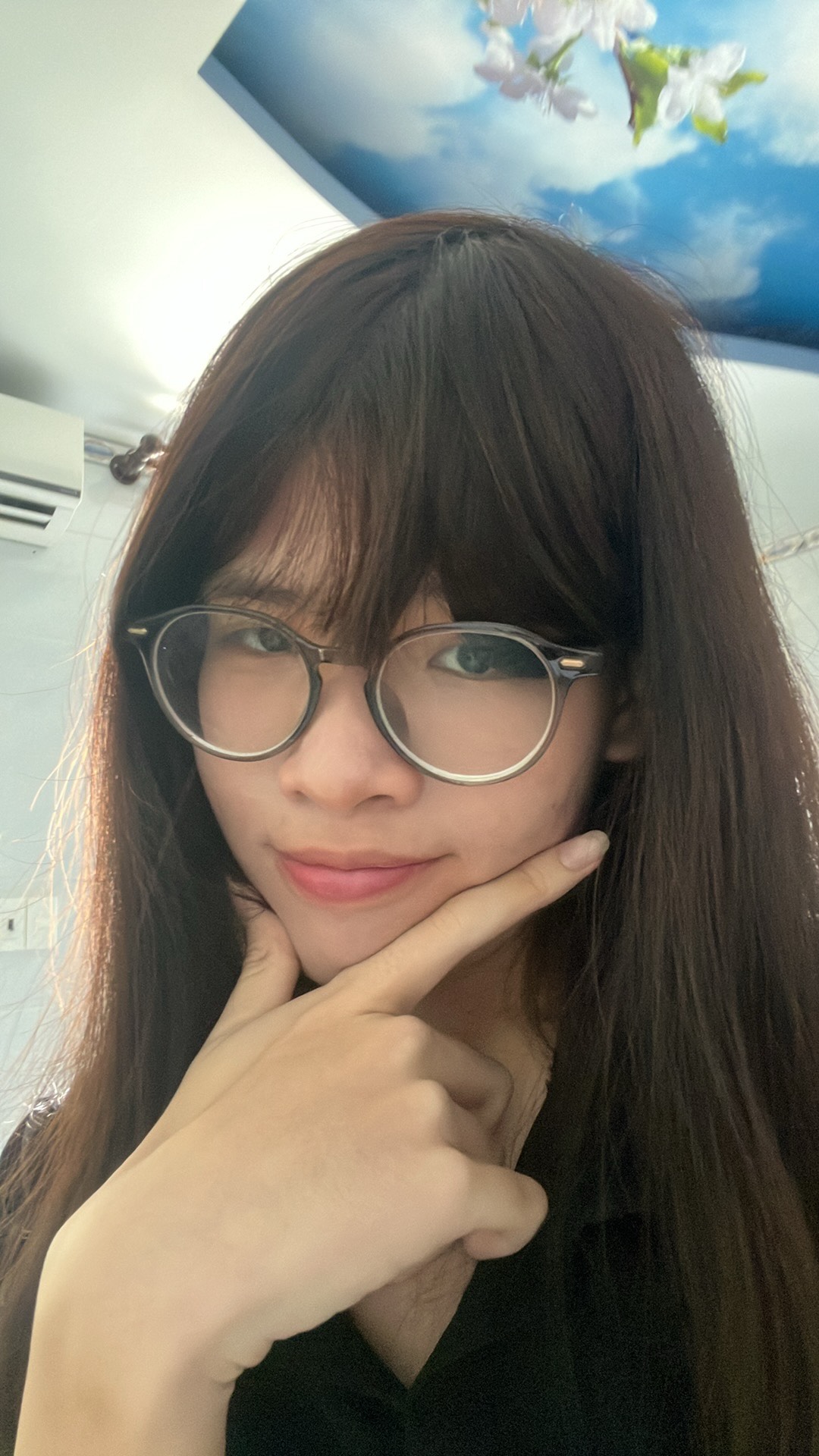 Picture of an ugly woman