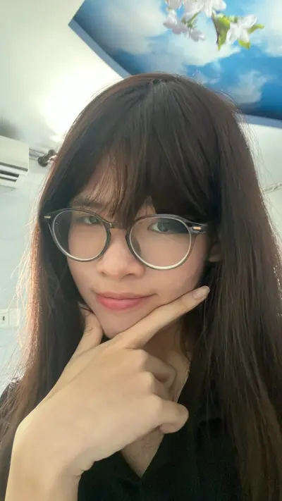 Second picture of an ugly woman